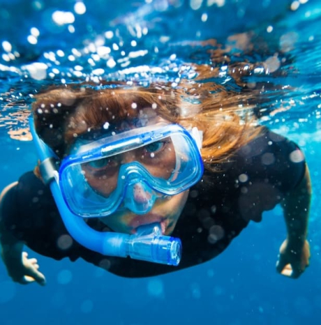 UN TUFFO NEL BLU